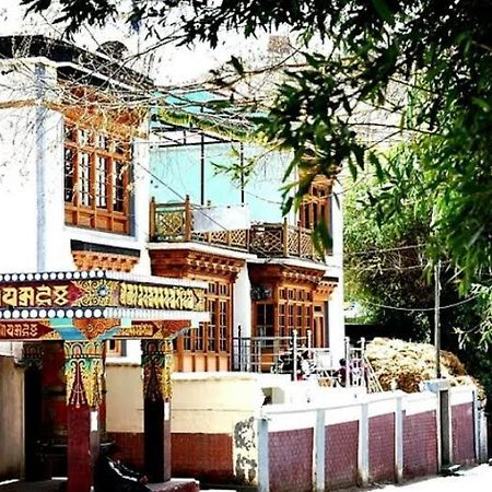 Youthok Guest House Leh Ngoại thất bức ảnh