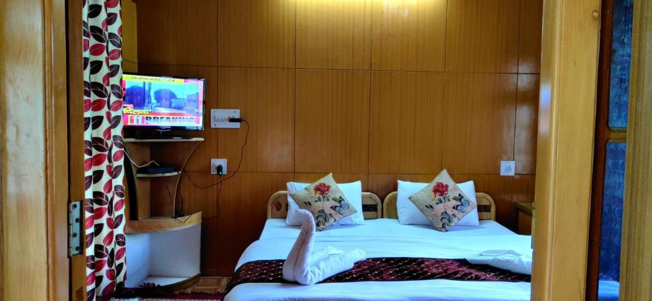 Youthok Guest House Leh Ngoại thất bức ảnh