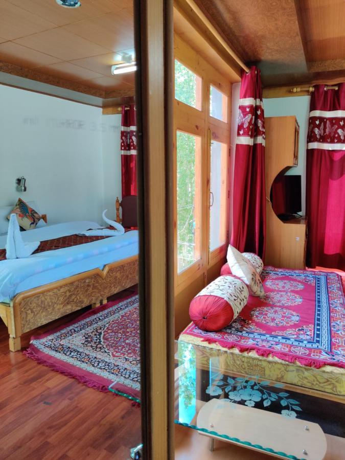 Youthok Guest House Leh Ngoại thất bức ảnh