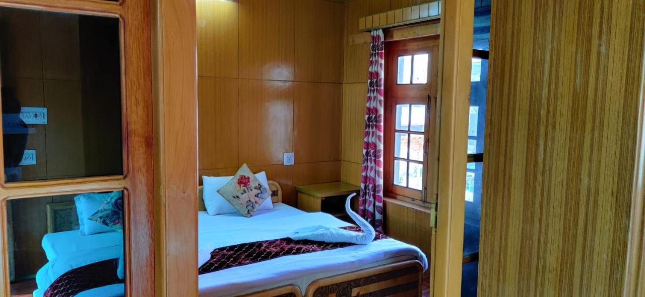 Youthok Guest House Leh Ngoại thất bức ảnh