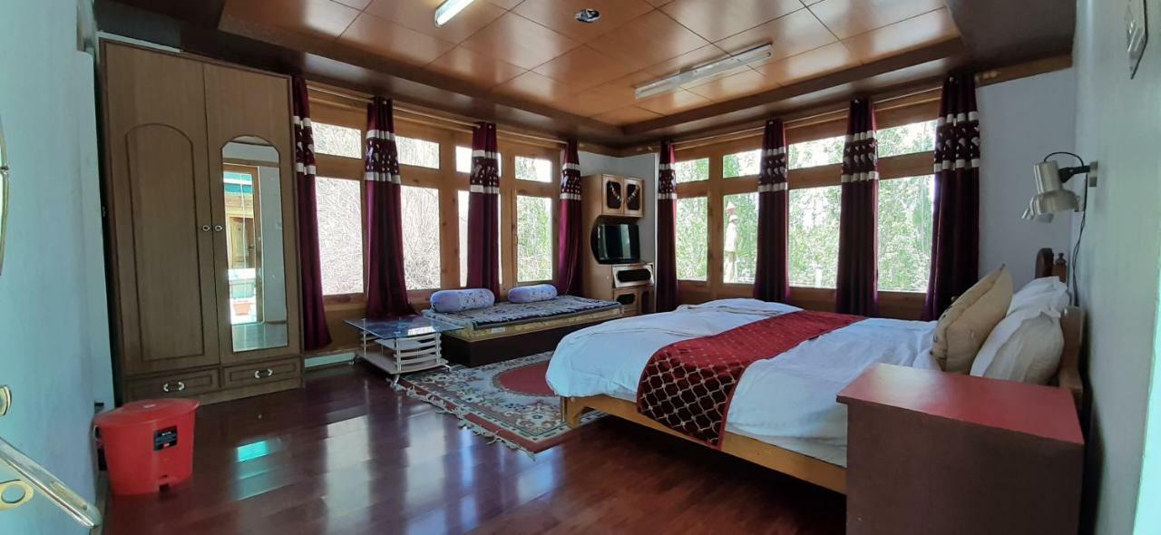 Youthok Guest House Leh Ngoại thất bức ảnh